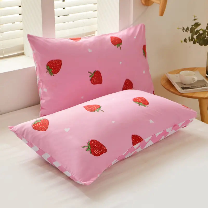 Strawberry Milkshake Duvet Cover Set